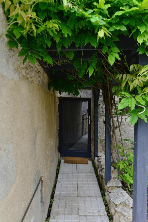 Chez Pique-Fesse Chambre D'Hote Saint-Martin-L'ars Esterno foto